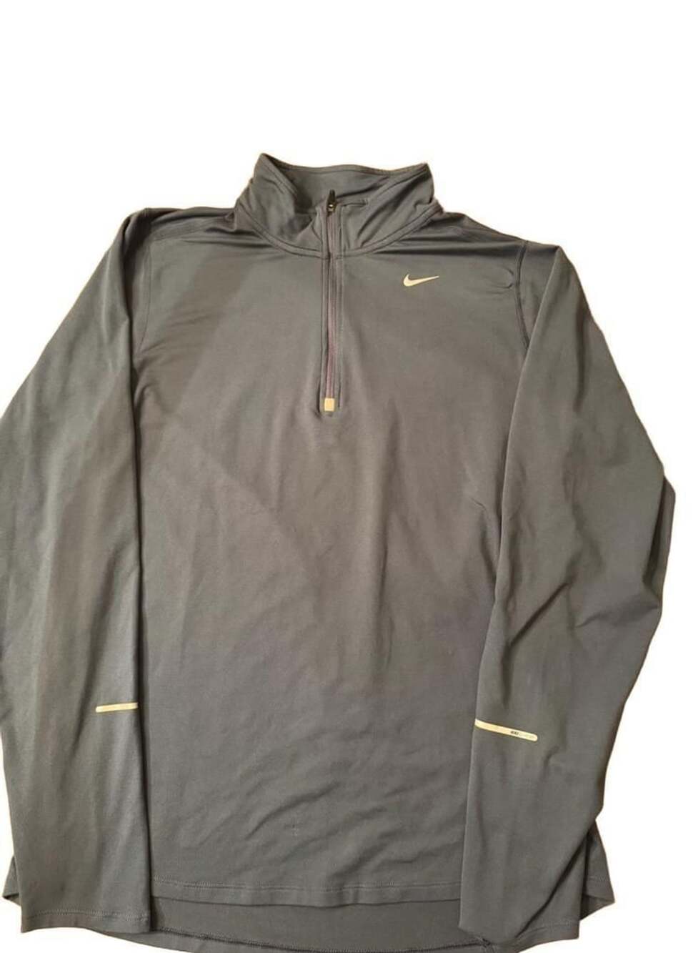 Nike Dri-FIT Element 1/2-Zip Pullover, h1370